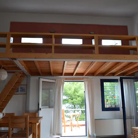Feriehus Vigla 4 Adults 2 Kids Kriopigi