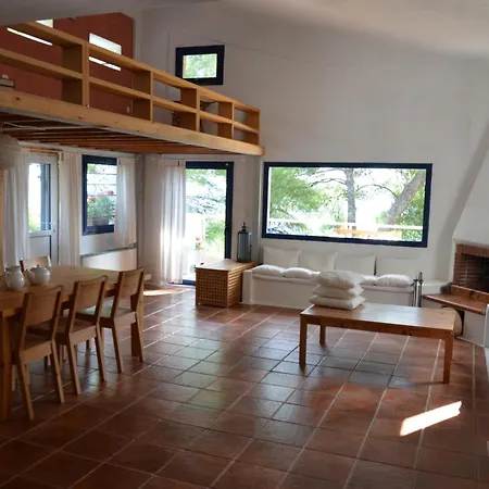 Feriehus Vigla 4 Adults 2 Kids *